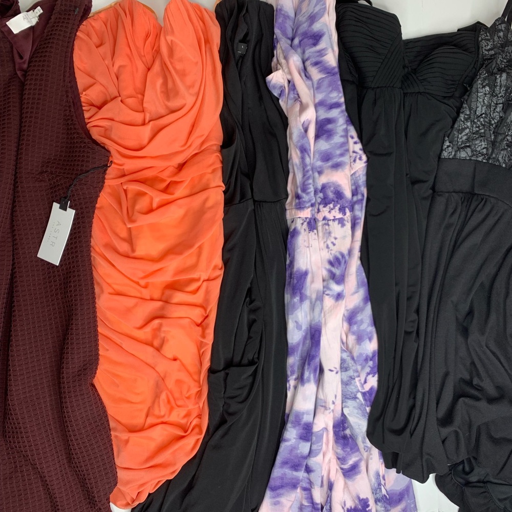 6 Dresses Sz Med Predictable Package “Mystery Box”